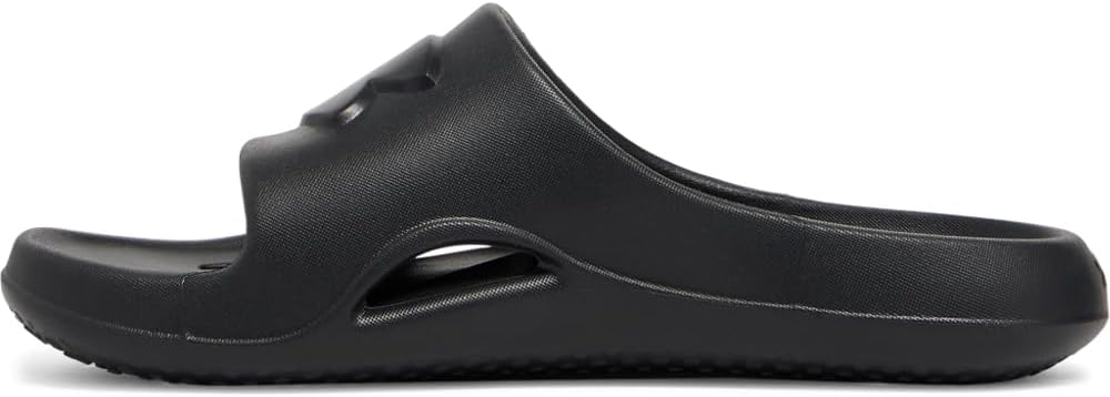 Under Armour Boys' Locker V Athletic Sandals