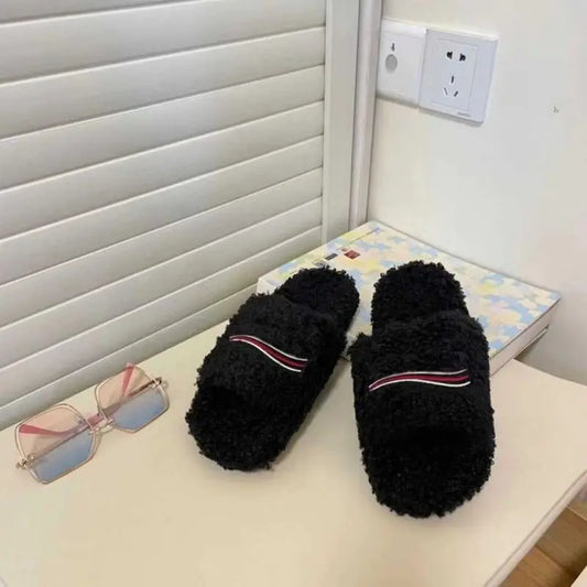 Outdoor sports Slippers Unisex Mens and Women's cozy fuzzy plush slippers for lndoor outdoor